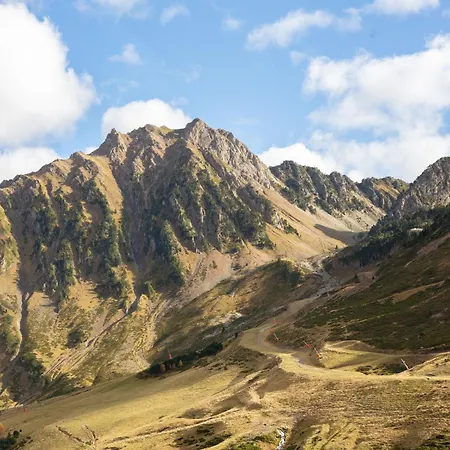 24 M2 - Classe 2 Etoiles - La Mongie Tourmalet - Pied Des Pistes - Balcon Plein Sud - Parking Public