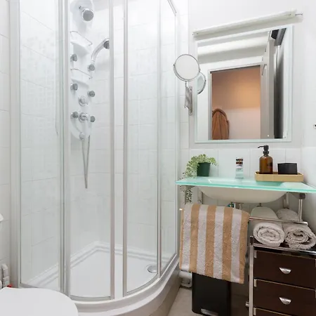 Апартаменты 24 M2 - Classe 2 Etoiles - La Mongie Tourmalet - Pied Des Pistes - Balcon Plein Sud - Parking Public Баньер-де-Бигор