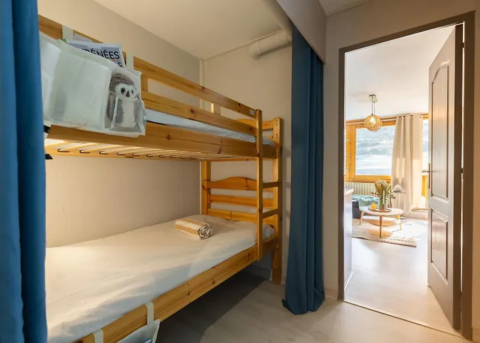 24 M2 - Classe 2 Etoiles - La Mongie Tourmalet - Pied Des Pistes - Balcon Plein Sud - Parking Public *