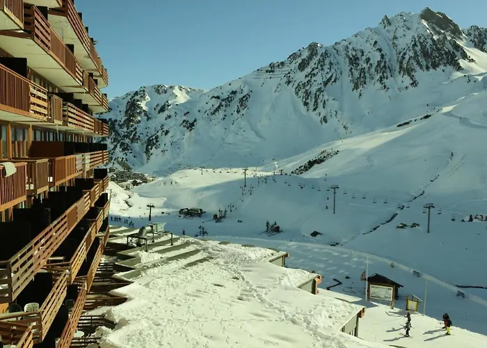 24 M2 - Classe 2 Etoiles - La Mongie Tourmalet - Pied Des Pistes - Balcon Plein Sud - Parking Public